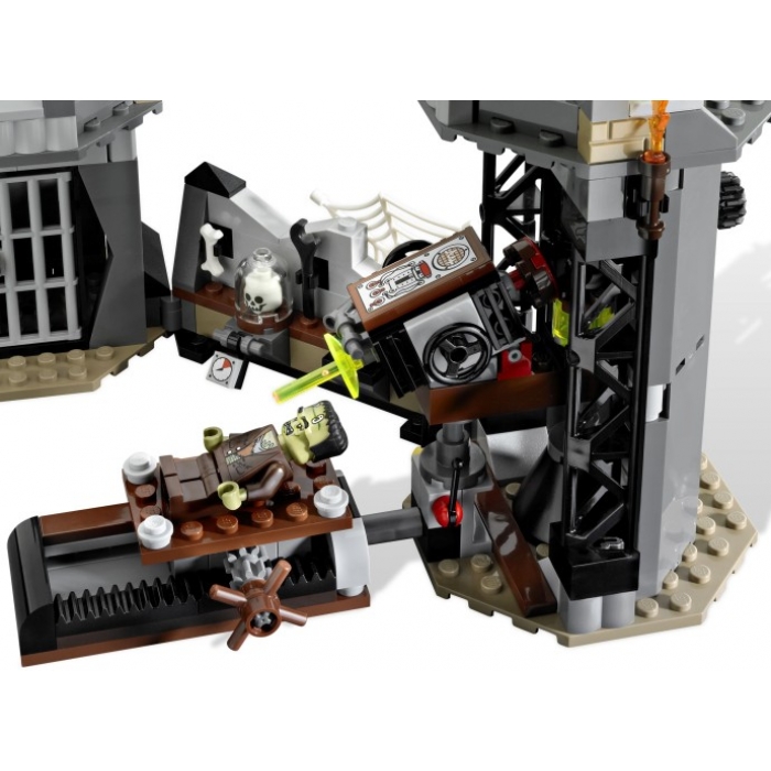 LEGO The Crazy Scientist & His Monster 9466